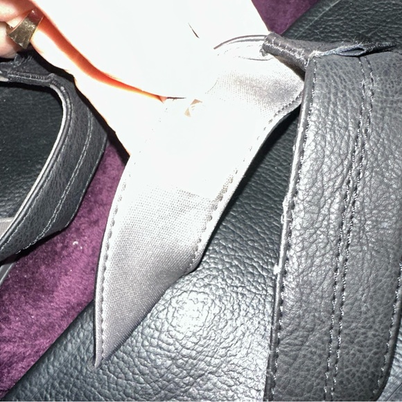 Black and Gray Flip Flops main image 5